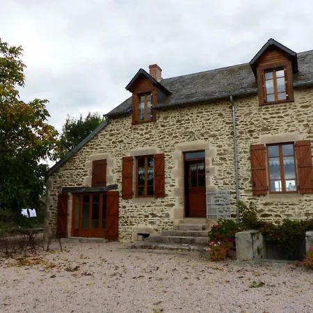 Casa vacanze Treignat, 4 Pièces, 6 Personnes - Fr-1-489-56 *