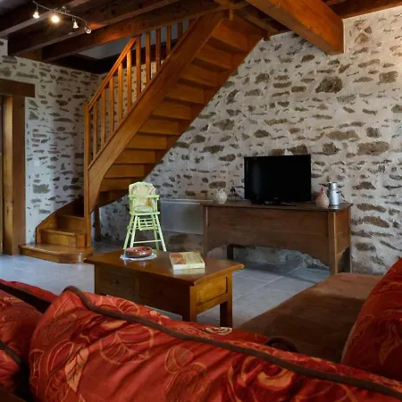 Treignat, 4 Pièces, 6 Personnes - Fr-1-489-56 Casa vacanze *